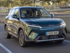 Najtańsza hybryda plug-in w Polsce tańsza niż stare hybrydy Toyoty. BYD Atto 2 DM-i od 114 990 zł. Zakup Corolli bez sensu