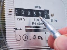 Kto nie złoży oświadczenia, zapłaci krocie za prąd. Czasu coraz mniej