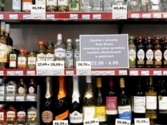 W Sejmie nowe projekty ograniczające spożycie alkoholu. Ale pośpiechu nie widać 