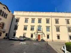 7,85 miliarda długu i puste biurko skarbnika