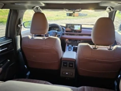 Rywal Toyoty RAV4 obniża ceny. Japoński SUV z napędem 4x4 potaniał o 50 000 zł