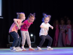 Rodzice czują presję. 