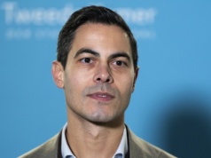 Najmłodszy premier w historii tego kraju zaprzysiężony. Kryzys zażegnany?