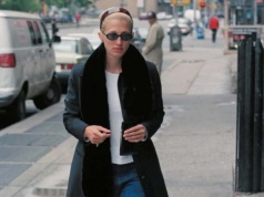 Minimalizm do granic absurdu? Kulisy pracy w Calvin Klein za czasów Carolyn Bessette-Kennedy