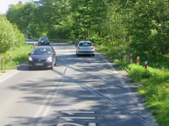 Co z ominięciem przejazdów kolejowych do Sierakowic? Jednoznaczna odpowiedź drogowców