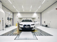 Koniec elektromobilnej ciszy na zewnątrz? Elektryki z rykiem V8