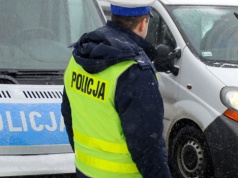 Tarnów: Emerytowany policjant i pijany kierowca bez uprawnień