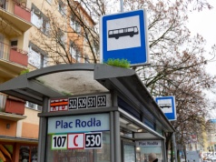Nerwowa kontrola w autobusie. Pasażerka z podwójnym mandatem