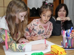 Zamiast prac domowych kartkówki? Nowacka: Oduczyli się uczyć, oduczyli się sprawdzania wiedzy