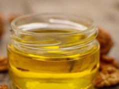 Wlej do sałatki albo polej nim pierogi. Pomaga obniżać cholesterol i zwiększa odporność na stres