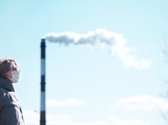 Zanieczyszczone powietrze wpływa nie tylko na płuca. Naukowcy: może powodować także chorobę Alzheimera