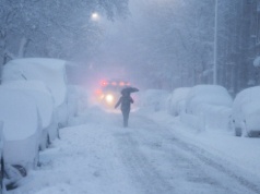 Śnieżyca paraliżuje USA. Siedem stanów ogłosiło stan wyjątkowy