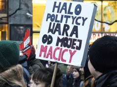 Projekt bez kontrowersyjnego zapisu o rejestrze ciąż. W grze miliardy z KPO