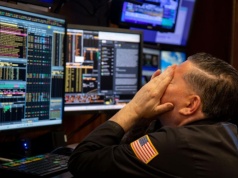 Straty indeksów w USA, rocznica inwazji na Ukrainę, Chiny wracają do gry