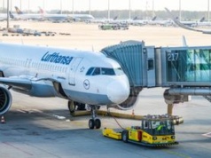 Chaos na lotnisku w Niemczech. Polacy nocowali w samolotach