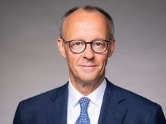 Kanclerz Merz w Pekinie: Trudna misja ratowania niemieckiej gospodarki w cieniu globalnych napięć