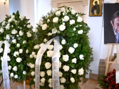 Pogrzeb Edwarda Linde-Lubaszenki. Kto pojawił się na ceremonii?