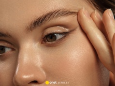 Ten krem bosko modeluje kontur oczu i wypełnia zmarszczki! Cena zaskakuje