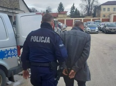 51-latek odpowie za jazdę pod wpływem alkoholu i nękanie kobiety