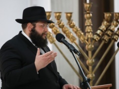 Rabin od Chanuki w Sejmie broni żydowskiego handlarza narkotykami