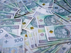 31-latek chciał tylko sprzedać opony. Jak oszuści wyciągnęli ponad 40 tysięcy złotych?