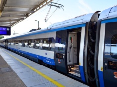 Koniec kontroli biletów w PKP Intercity. Pasażerowie zajmą się tym sami