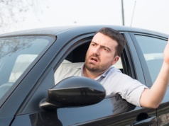 Polacy wierzą, że jeżdżą idealnie. Problemem są inni kierowcy