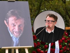 Tak Olaf Lubaszenko pożegnał ojca. Z mównicy padły wzruszające słowa