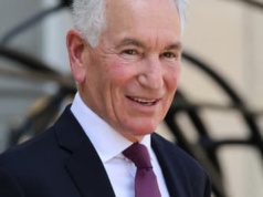 Francja blokuje ambasadorowi USA dostęp do rządu