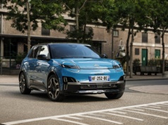 Nowy Nissan Micra 2026 wjeżdża do Polski. Jego cena to spore zaskoczenie