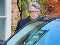 Rodzina Virginii Giuffre zabrała głos po aresztowaniu Petera Mandelsona. "Ważny krok"