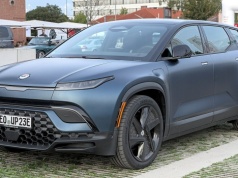 Nowy elektryk, którym nie da się jeździć. Tak kończy się zależność od oprogramowania