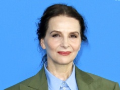 Odrzuciła cztery propozycje ślubu. Juliette Binoche ma 61 lat, cudowną karierę, jest matką dwójki i ciągle panną