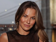 Kurtka w stylu Lewandowskiej to najlepszy wybór na cieplejsze miesiące. Stylowa i wygodna