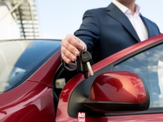 Uważaj na ogłoszenia "pomożemy sprowadzić samochód". To może być pułapka