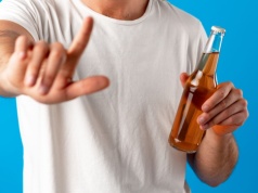 Wkrótce we Włocławku wejdzie nocny zakaz sprzedaży alkoholu. Zapadła również decyzja ws. połączenia szkół