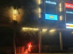 Pożar elewacji Galerii Wisła. Ewakuowano około 400 osób!