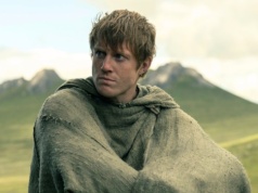 3 seriale, które osłodzą finał "Rycerza Siedmiu Królestw". Wciągają jak diabli