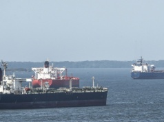 Chiński tankowiec z rosyjskim paliwem obrał kurs na Kubę. USA grożą blokadą