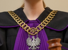 70-latek zabił 80-latka. Poszło o drzewa na miedzy