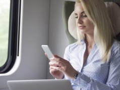 Pasażerowie samolotów LOT-u będą mogli korzystać z internetu podczas lotu!