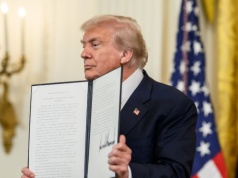 Naprawdę myślicie, że Donald Trump stawia na węgiel i ropę?