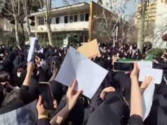 Iran: protesty na uczelniach. Studenci z antyrządowymi hasłami