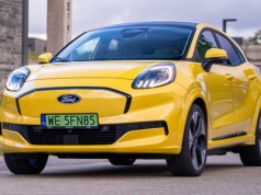 Ford Puma Gen-E i E-Transit Courier z baterią (43,6) -> (46,8) kWh i lepszymi zasięgami. Obecna generacja od 1 106 zł/mies.