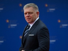 Składają zawiadomienie na premiera Ficę. "Otwiera nowy front z Putinem"