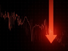 Zmiana nazwy nie przekonała inwestorów. Gigant z GPW kontynuuje wyprzedaż