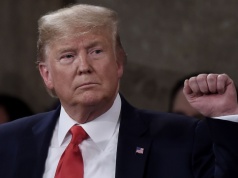 Incydent podczas orędzia Trumpa. Członek Kongresu został wyprowadzony