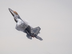 USA rozmieściły ponad 150 samolotów. Są gotowe na "każdą decyzję Trumpa"