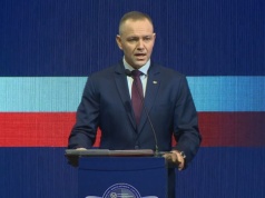 Karol Nawrocki na odprawie z żołnierzami. Mówił o SAFE, "budzi wątpliwości"