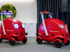 Dlaczego roboty mają wielkie oczy? Jest ważny powód